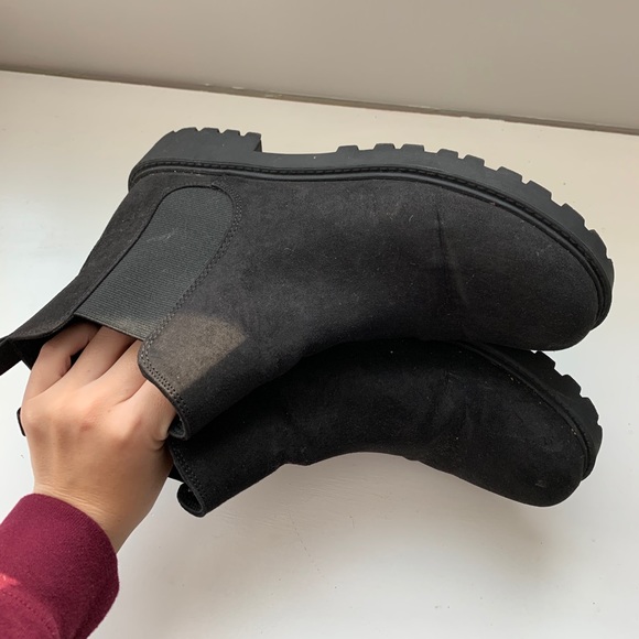 BLACK BOOTIES - Picture 3 of 5